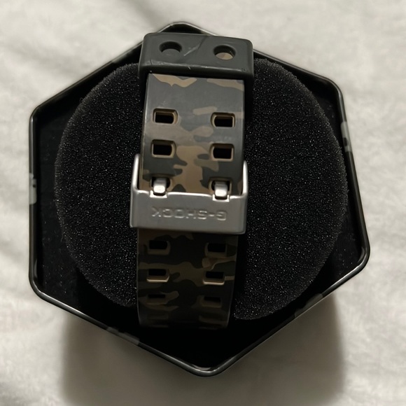 Casio G-Shock - Picture 2 of 3